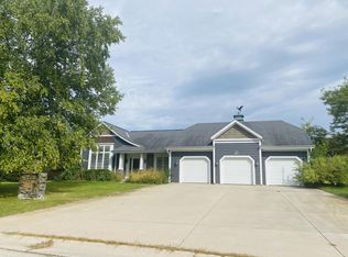 S70W19764 Thornapple Ct, Muskego, WI 53150