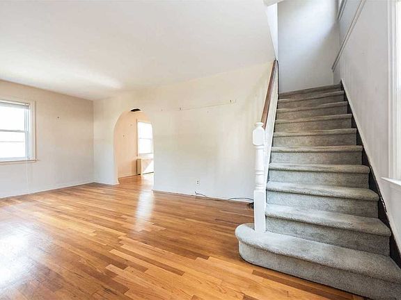 2nd image of 8623 248th St