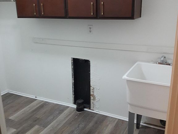 5th image of 1939 Laurel Oak Dr
