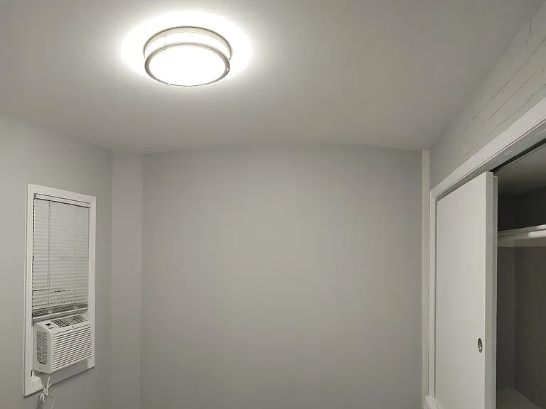 1827 D St NE #2 — Photo 10