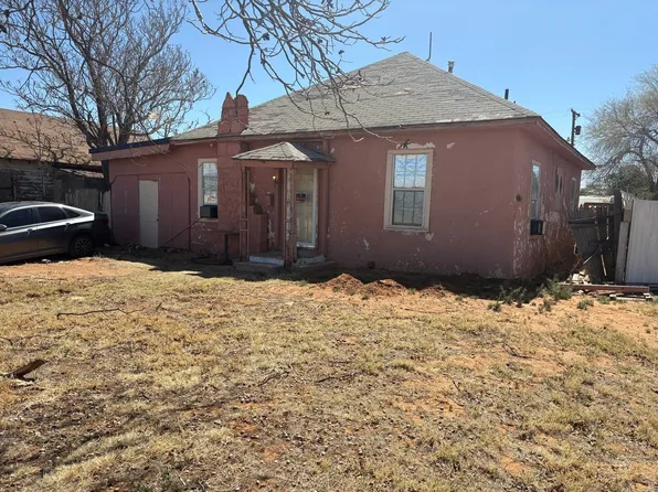 316 E Broadway St, Brownfield, TX 79316