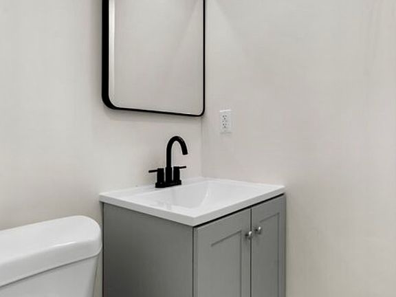 5th image of 8625 Melvil St #8642