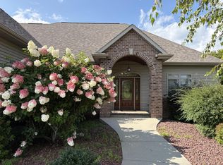 N6393 Tradewinds CIRCLE, Beaver Dam, WI 53916