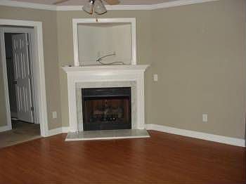3rd image of 79 Fogleglen Dr
