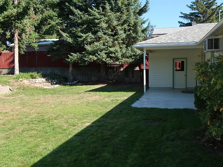 1451 Tedford St SE — Photo 10
