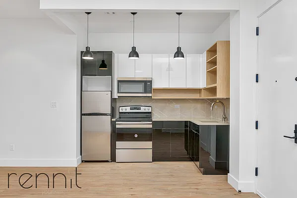 Rented by Rennit Inc. | media 21