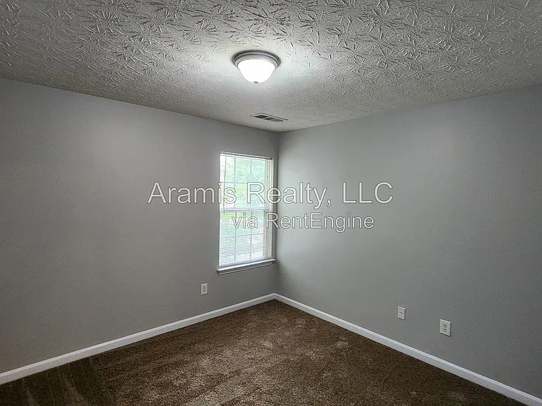 4324 Grant Forest Cir — Photo 7