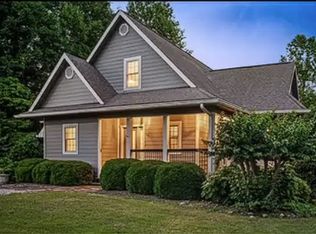195 Summer Breeze Dr, Smithville, TN 37166