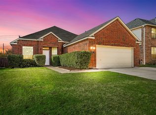 9117 Saratoga Rd, Fort Worth, TX 76244