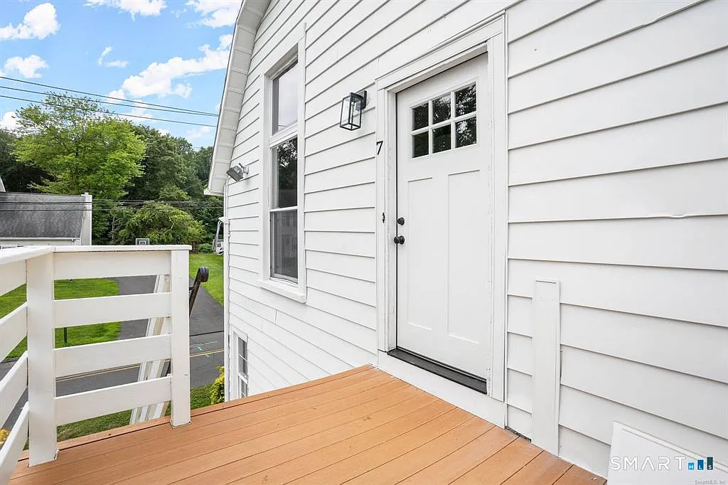 2 bed, 1.0 bath, 1200 sqft, $2,100 — Photo 1