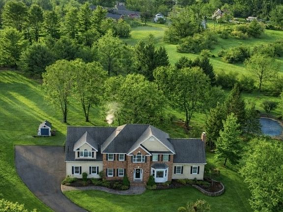 2nd image of 36 Grove Farm Rd