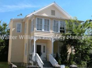 54 1/2 Carrera St APT B, Saint Augustine, FL 32084