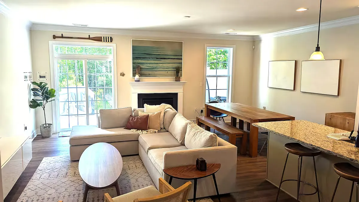 3 bed, 1850 sqft, $2,000 — Photo 1