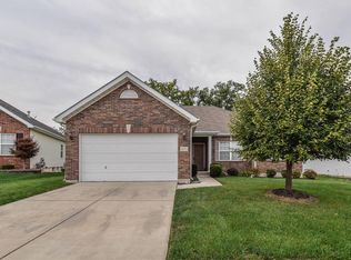 1072 Pierpoint Lane St, Charles, MO 63303