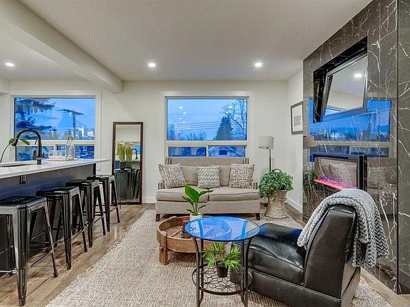 4th image of 2126 W 18a St SW