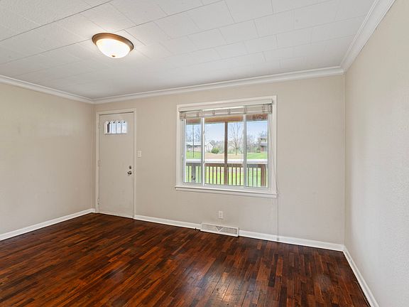 5th image of 1141 W Cook Rd