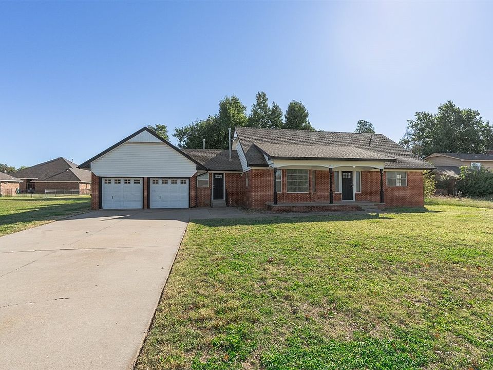 2912 N Santa Fe Ave Moore OK 73160 MLS 1085672 Zillow