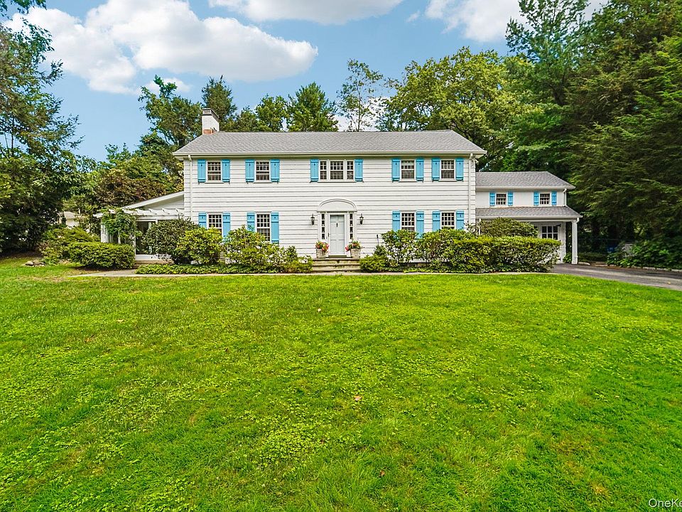 1st image of 16 Edgewood Drive