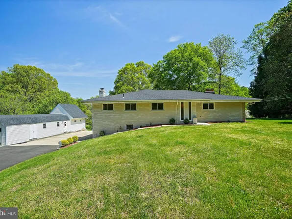 2610 Old Largo Rd, Upper Marlboro, MD 20772