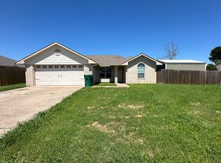 114 Wildcat Dr, Waco, TX 76705