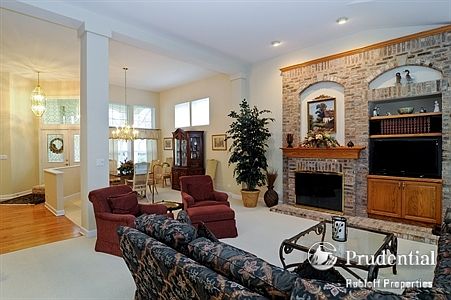 5th image of 2382 Sawgrass Ct