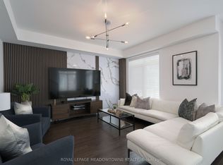 3215 William Coltson Ave, Oakville, ON L6H 0X1
