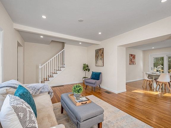 5th image of 19 Butler Ave