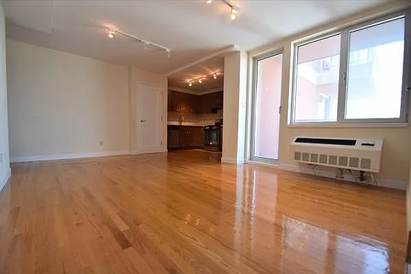 Rented by Urban Realty NYC | media 12