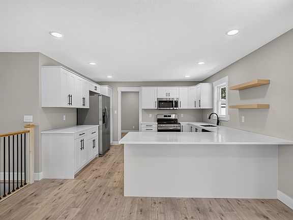 4th image of 5211 S 450th Rd E