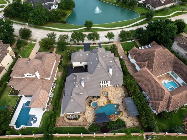 1115 Grand Estates Dr, Richmond, TX 77469