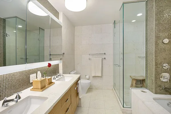 Sold by LG Fairmont Group | media 8