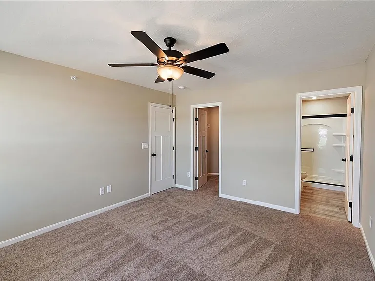 628 Crescent Lndg #628 — Photo 14