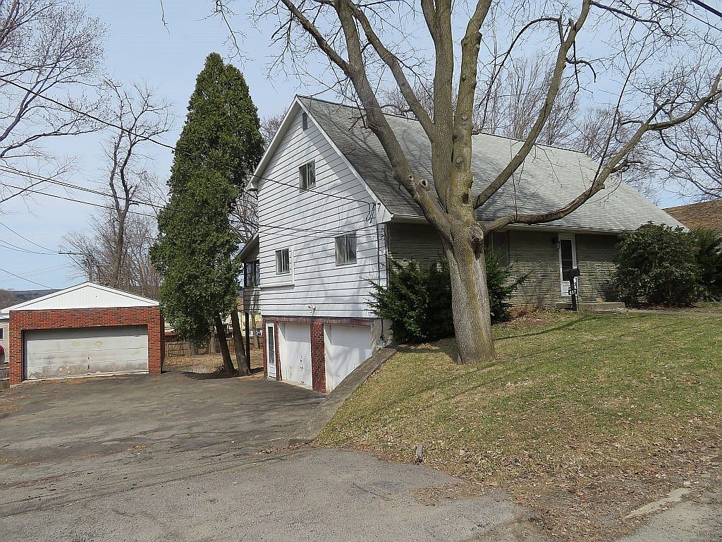 417 Church St, Endicott, NY 13760 Zillow