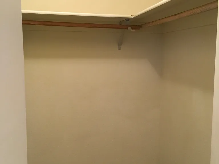 1989 NE Zachary Ct #2 — Photo 9