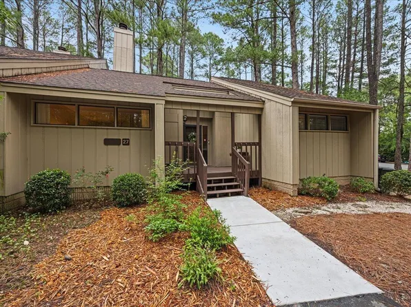 4100 Five Oaks Dr Unit 27, Durham, NC 27707