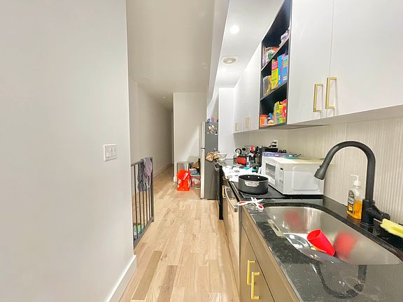 5th image of 30-56 44th St APT 1R