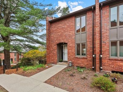 8 Sutton Ct #8, Amherst, MA, 01002