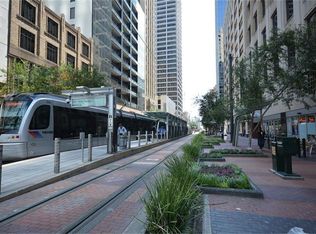 917 Main St APT 703, Houston, TX 77002