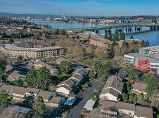 549 N Hayden Bay Dr #26, Portland, OR