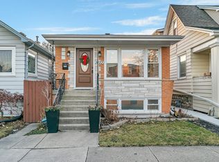1033 Thomas Ave, Forest Park, IL 60130