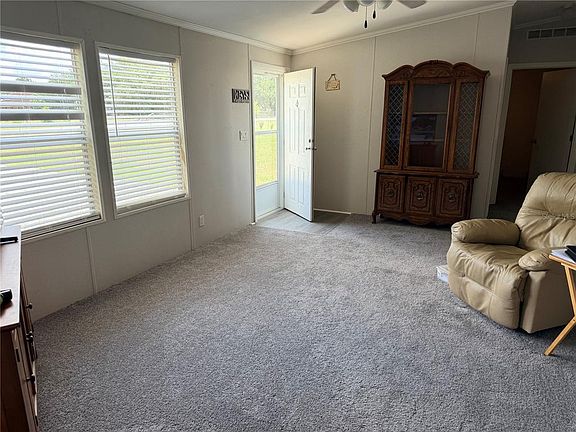 5th image of 33 Ridge Rd
