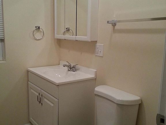 4th image of 4341 W Gladys Ave #1