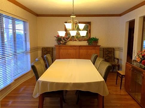 2nd image of 3001 Cromwell Ave