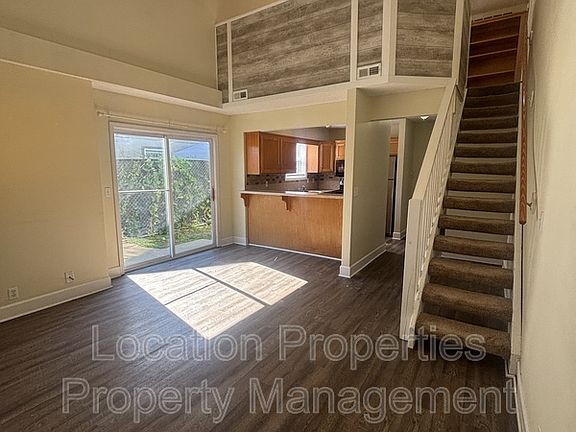 2nd image of 2523 Morningside Dr #1