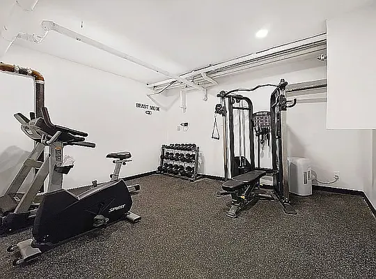 150 Manhattan Ave #2C — Photo 7