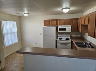 2300 Stern Dr APT 201, Las Cruces, NM 88005