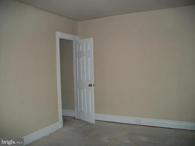 4 bed, 2.0 bath, 1000 sqft, $2,775 — Photo 2