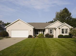 8111 Robinbrook St, Richland, MI