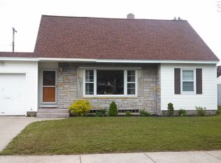 1111 S 16th St, Escanaba, MI 49829