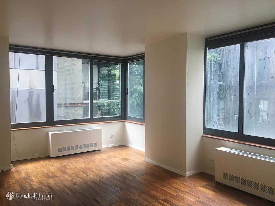 1st image of 1632 2nd Ave #307
